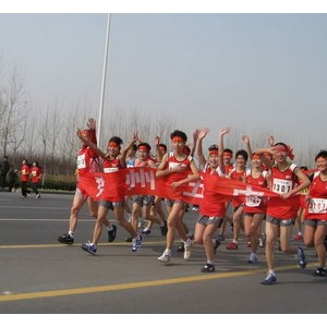 上海国际马拉松赛再添亮色
