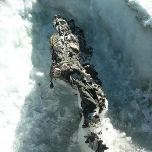 意大利山区融化冰川下浮现一战战士遗体